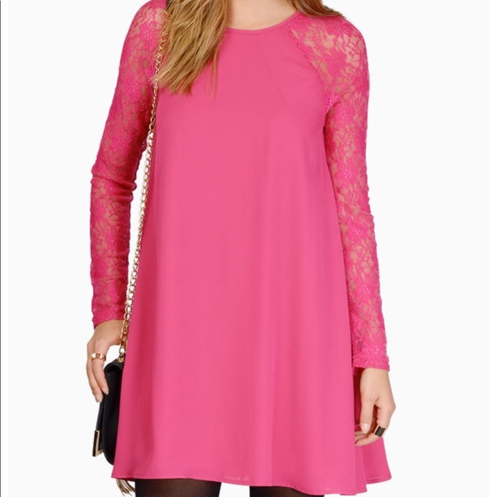 Tobi Lace Cocktail Dress in Magenta